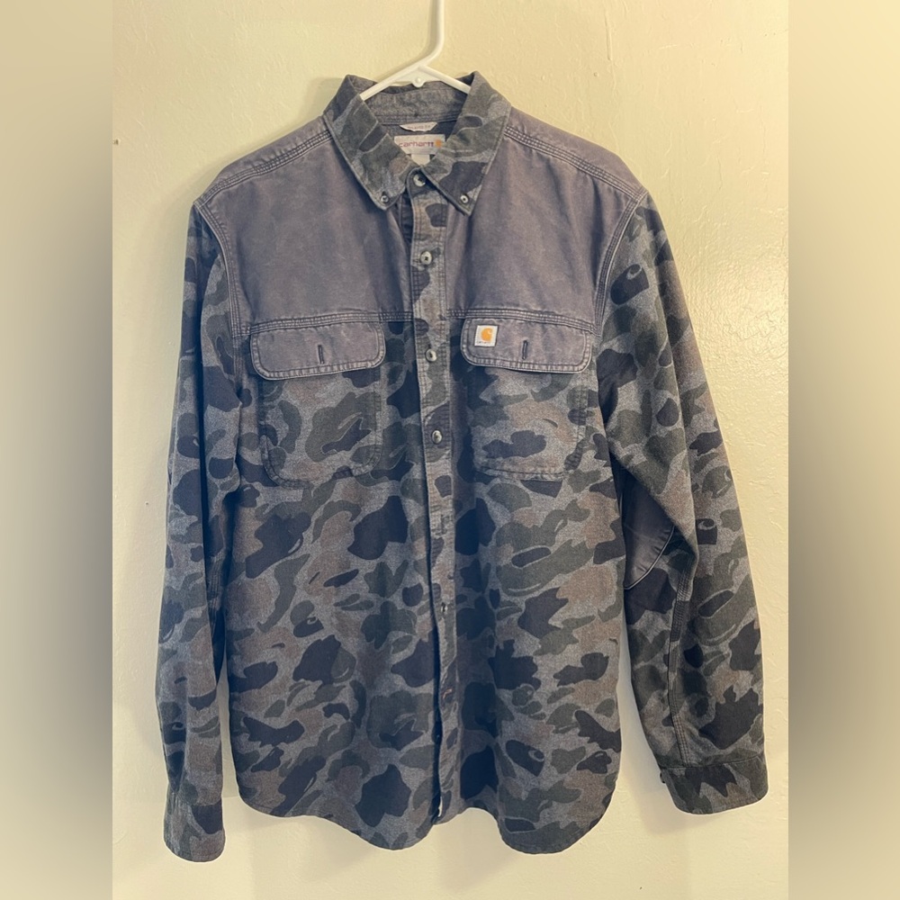 Carhartt Camo Button up Longsleeve shirt Sz M men’s